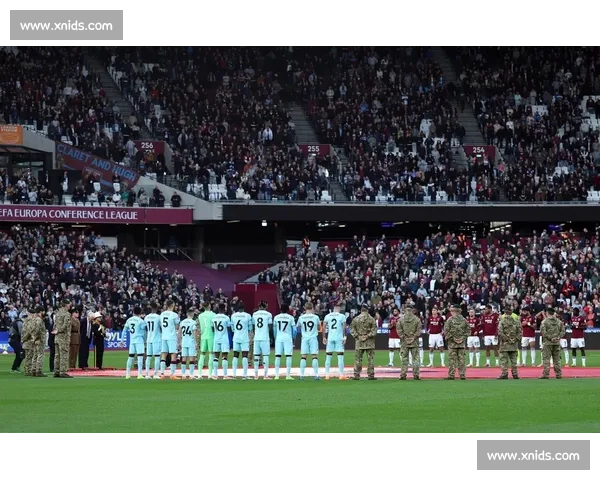 埃弗顿主场迎战曼联焦点对决英超格局走势解析前瞻双方状态与关键球员看点