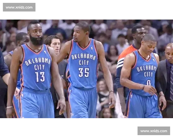 雷霆三少正面对决热火三巨头的巅峰青春与王朝碰撞史诗时代对话